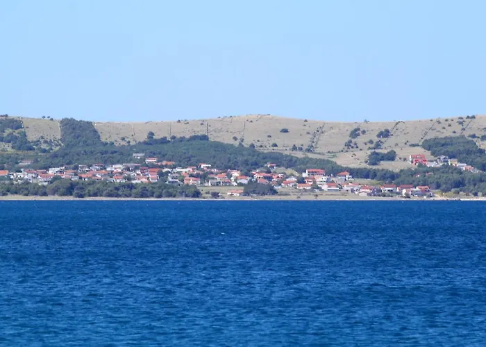 With Parking Space - 18550 公寓 维尔