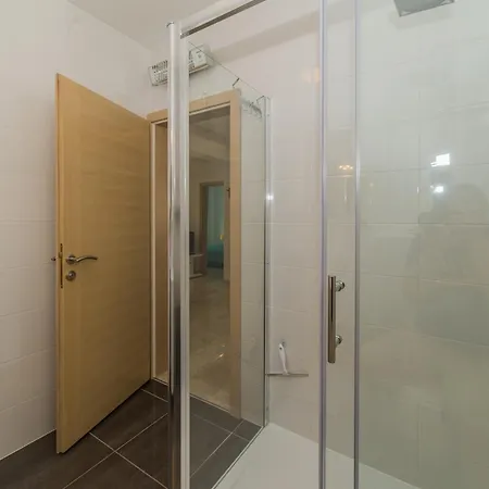 Apartment With A Parking Space - 18550