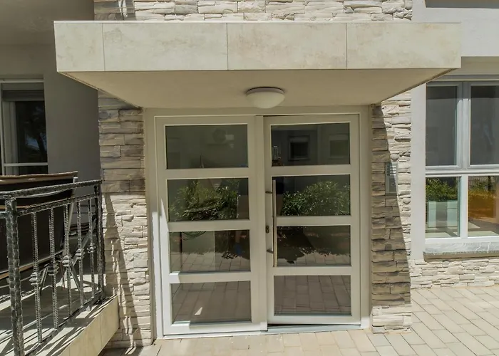 With Parking Space - 18550 Vir