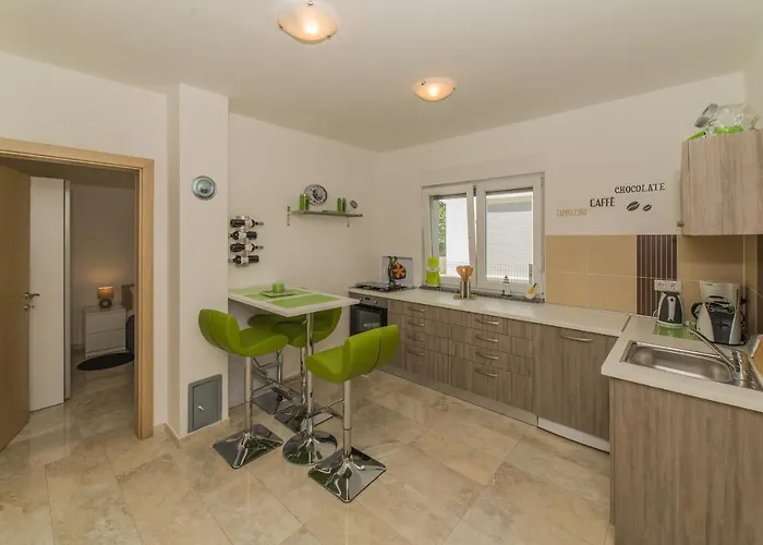 With Parking Space - 18550 Apartman Vir